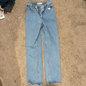 Abercrombie “The 90s Straight Ultra High Rise”